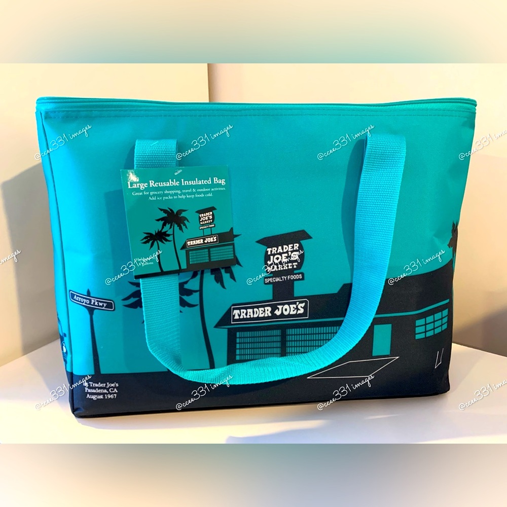 NEW Trader Joe’s Large Reusable Insulated Bag - Limited Edition Teal